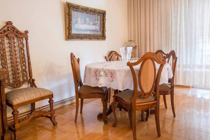 Ganze Wohnung, Ferienwohnung für 5 Personen mit Terrasse in Trikala, Trikala und Umgebung