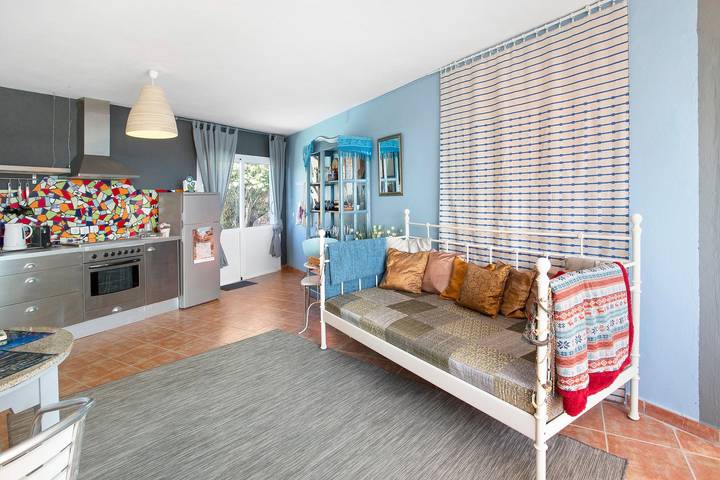 Finca Fani 2 with Sea and Mountain Views, Shared Pool, Terrace, and Garden in Agüimes, East Gran Canaria