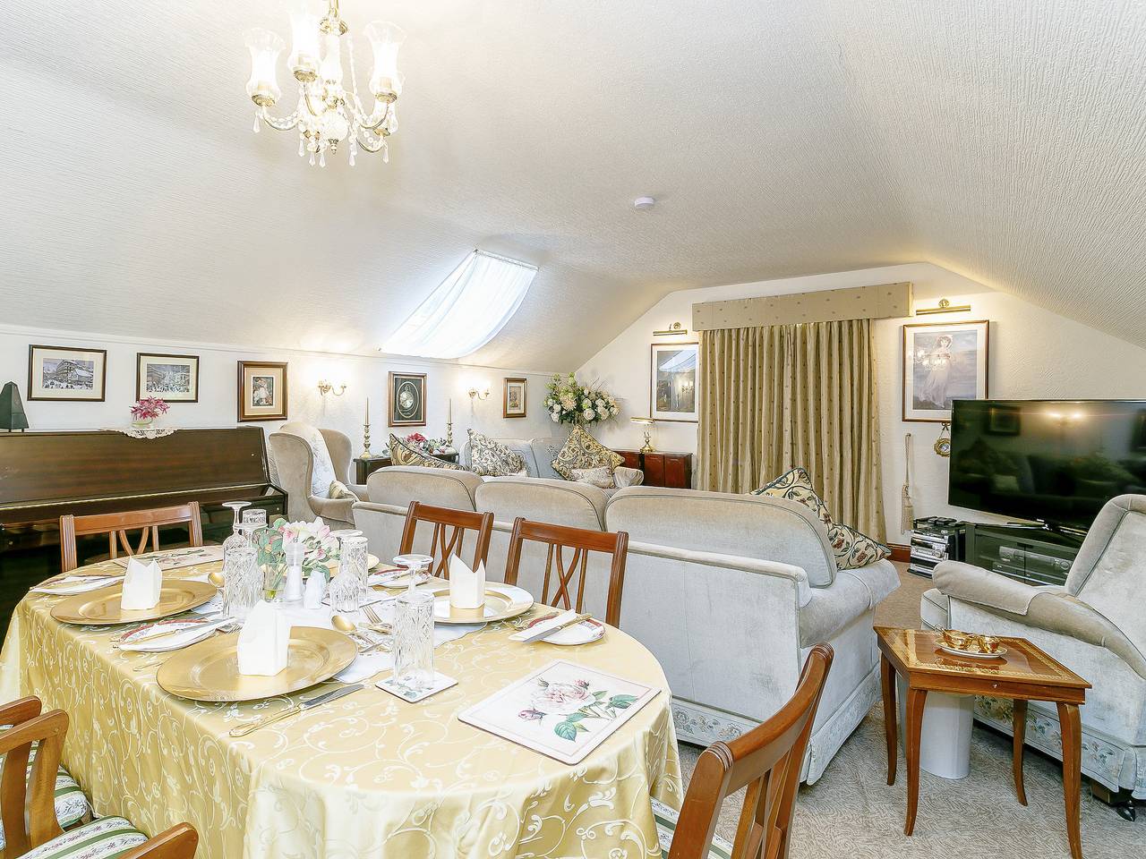 The Gatehouse-Uk11836 in Derbyshire