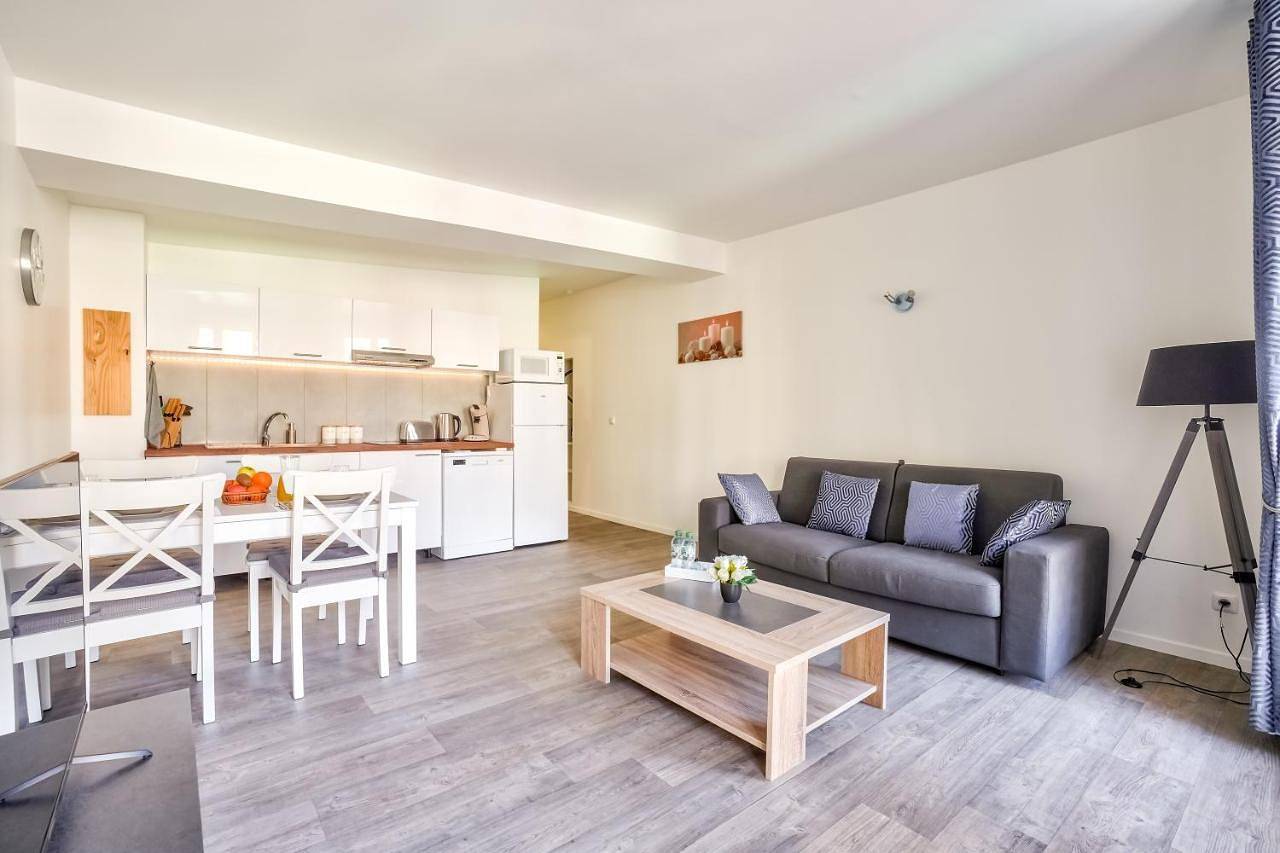 Appartement entier, One-Bedroom Apartment in Pontoise, Val-d'Oise