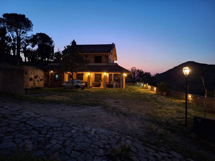 Villa per 6 persone, con Balcone e Giardino a Messina