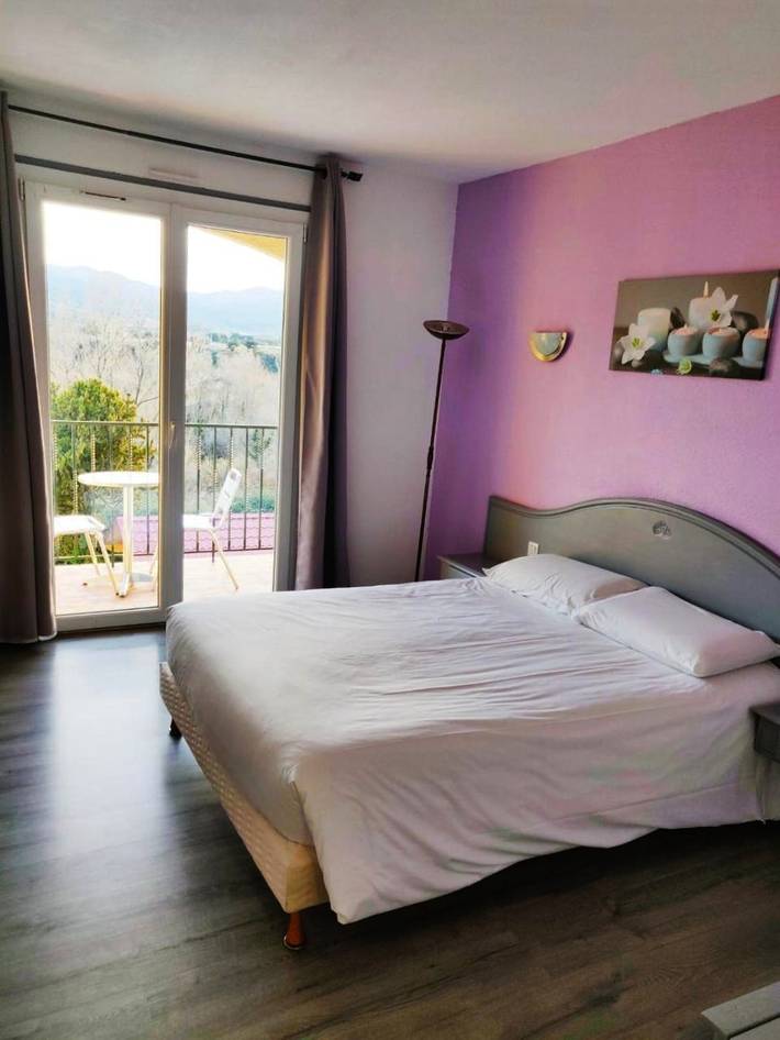 Hôtel pour 2 personnes, avec vue ainsi que piscine et jardin à Le Boulou - 4