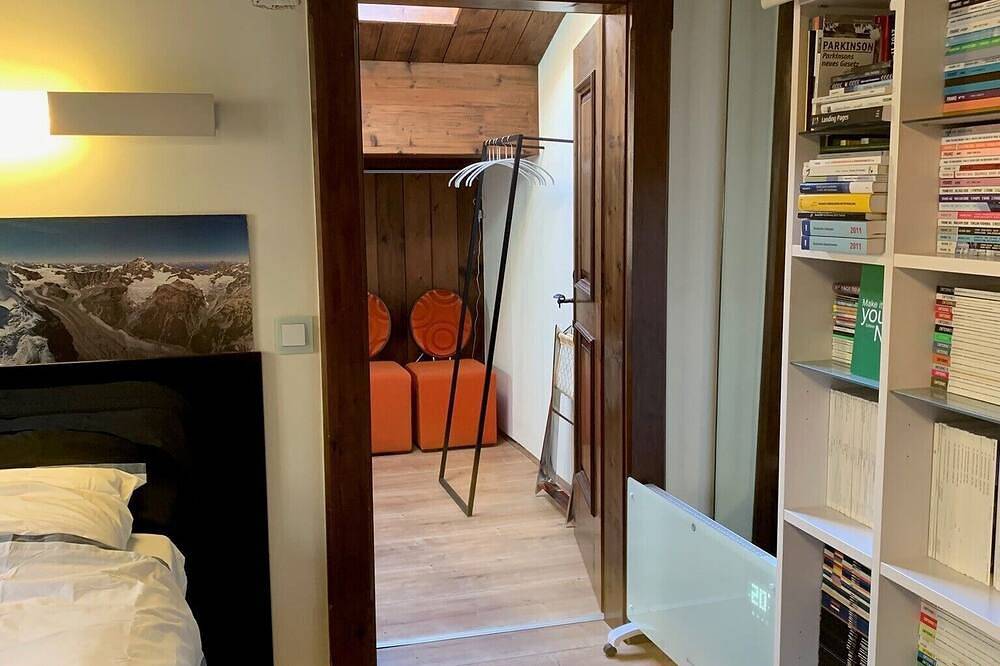 Ganze Wohnung, Apartment „Weiser Hirsch\" im Chalet Burgblick in Weilrod, Hochtaunuskreis