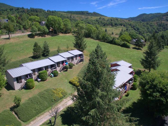 Location de vacances pour 6 personnes, avec piscine et terrasse, animaux acceptés à Meyrueis