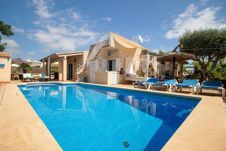 Finca mit Hund für 5 Personen, mit Terrasse und Garten, mit Haustier in Playa de Muro