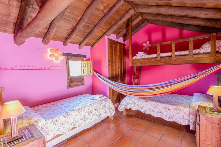 Centro de Andalucía, 3 Bd y 2 Br,Jacuzzi y Piscina, cascadas Planetrural in Algarinejo, Provincia de Granada