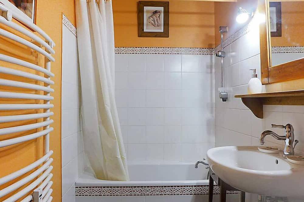 Apartamento entero, Apartamento Lognan by Interhome in Argentière, Chamonix-Mont-Blanc