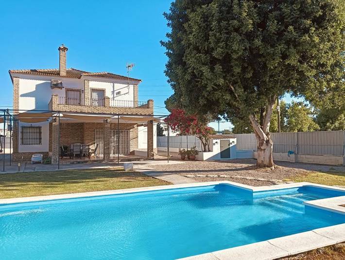 Location de vacances pour 6 personnes, avec jardin et piscine à Utrera - 4