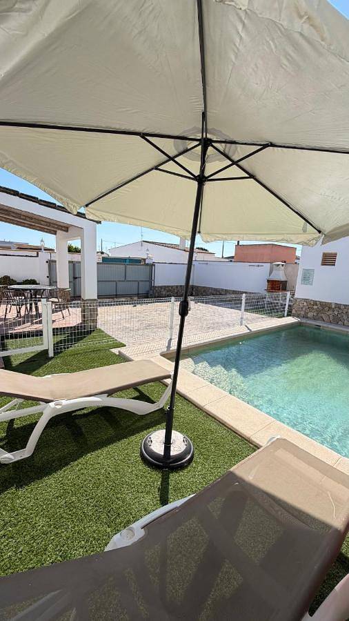 Chalet para 4 personas, con Jacuzzi y Terraza además de Jardín y Piscina en La Janda - 3