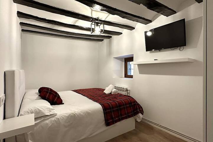 Casa Rural \"La Caprichosa De Alcor\". 4 Estrellas en la Falda de Montes Obarenes in Bozoó, Cordillera Cantábrica