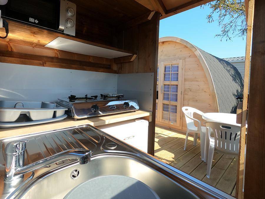 Flower Camping le Mat - Unterkunft 2 personen - Cottage Standard 12 m² - Terrasse in Trévou-Tréguignec, Rosa Granitküste