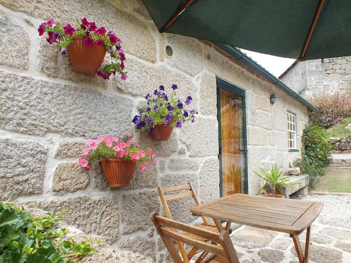 Location de vacances pour 2 personnes, avec jardin ainsi que piscine et vue à Oliveira de Frades - 4