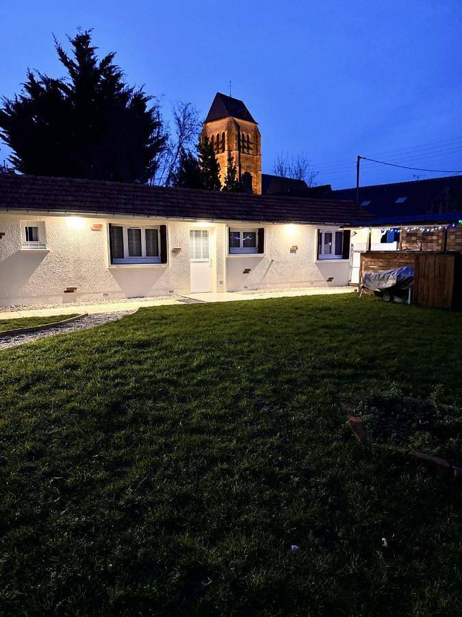 One-Bedroom House in La Ferté-Saint-Aubin, Sologne