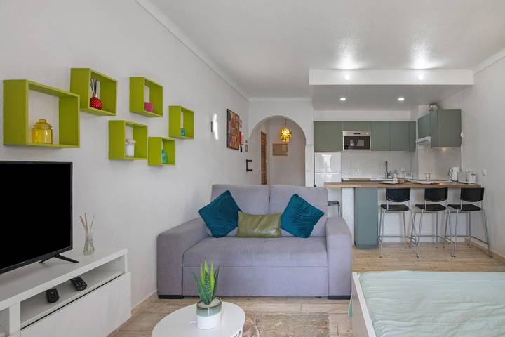 Ganze Wohnung, Ferienwohnung 'Remodelado Próximo Da Praia' mit Balkon und Wi-Fi in Albufeira e Olhos de Água, Faro Distrikt