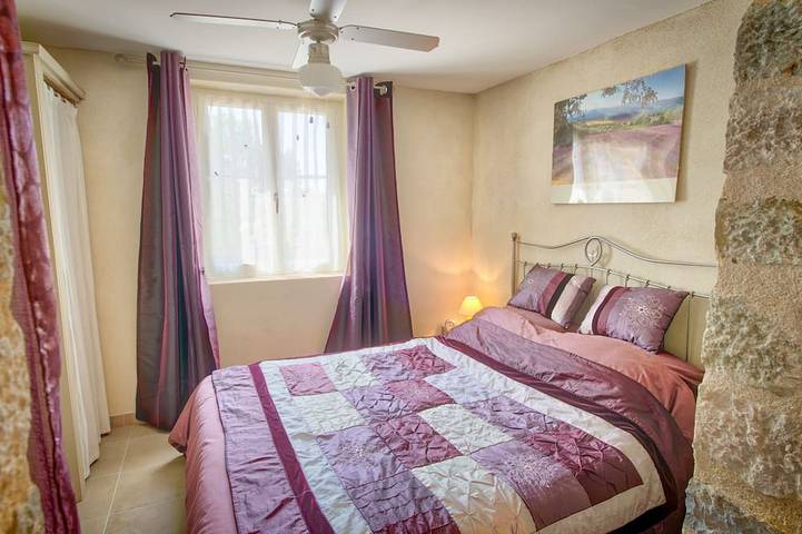 Gîte pour 4 personnes, avec Balcon ainsi que Jardin et Piscine à Pont-de-Barret - 2