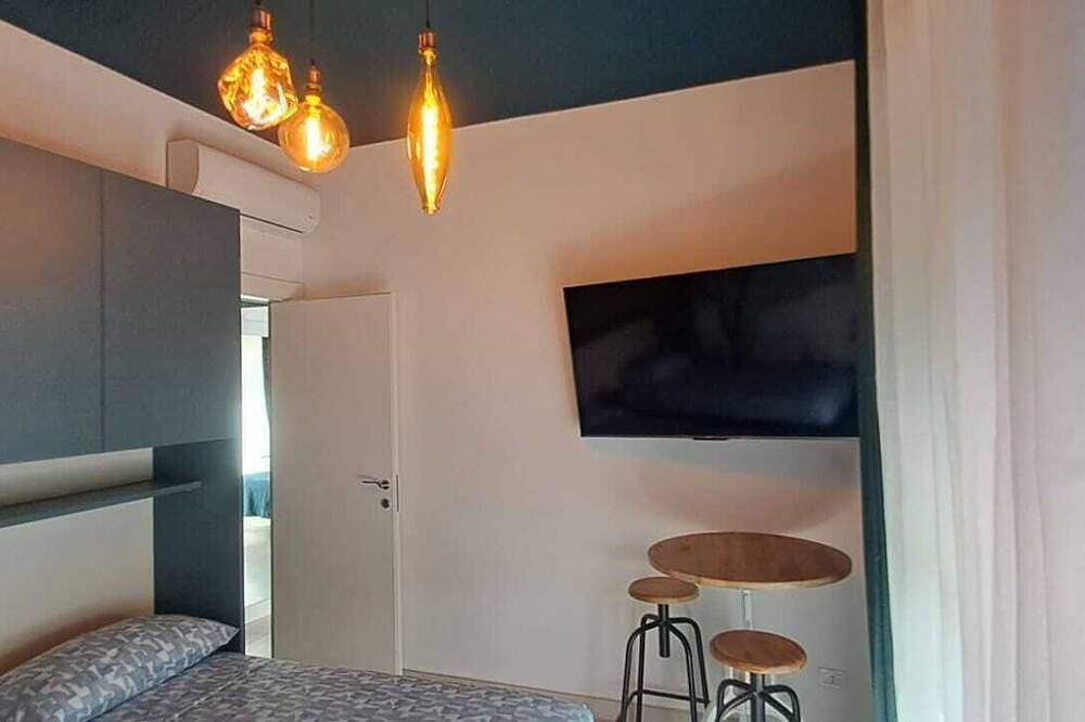 Apartamento entero, Formiae Hsg - Panoramic Central Holiday Home - With Car Parking In Box (No Suv) in Formia, Provincia de Latina