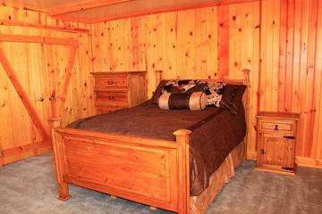 Log Cabin for 9 People in Bridger-Teton National Forest, Wyoming, Photo 4