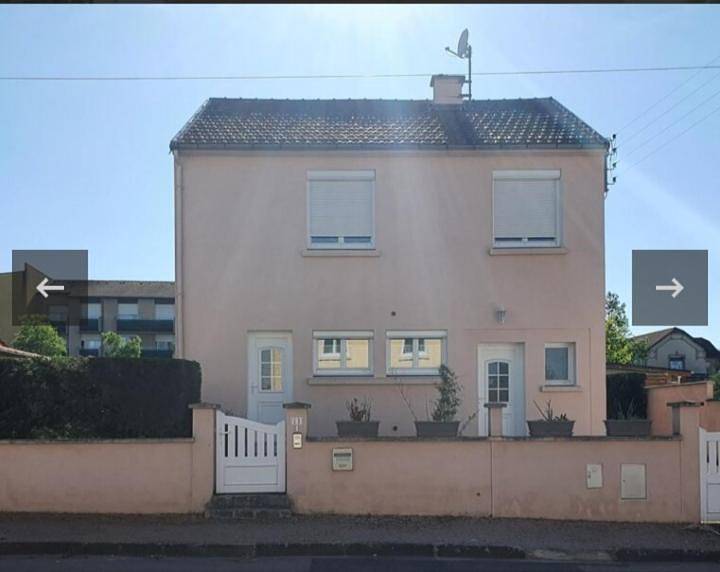 Double Room in Lapalisse, Région de Vichy