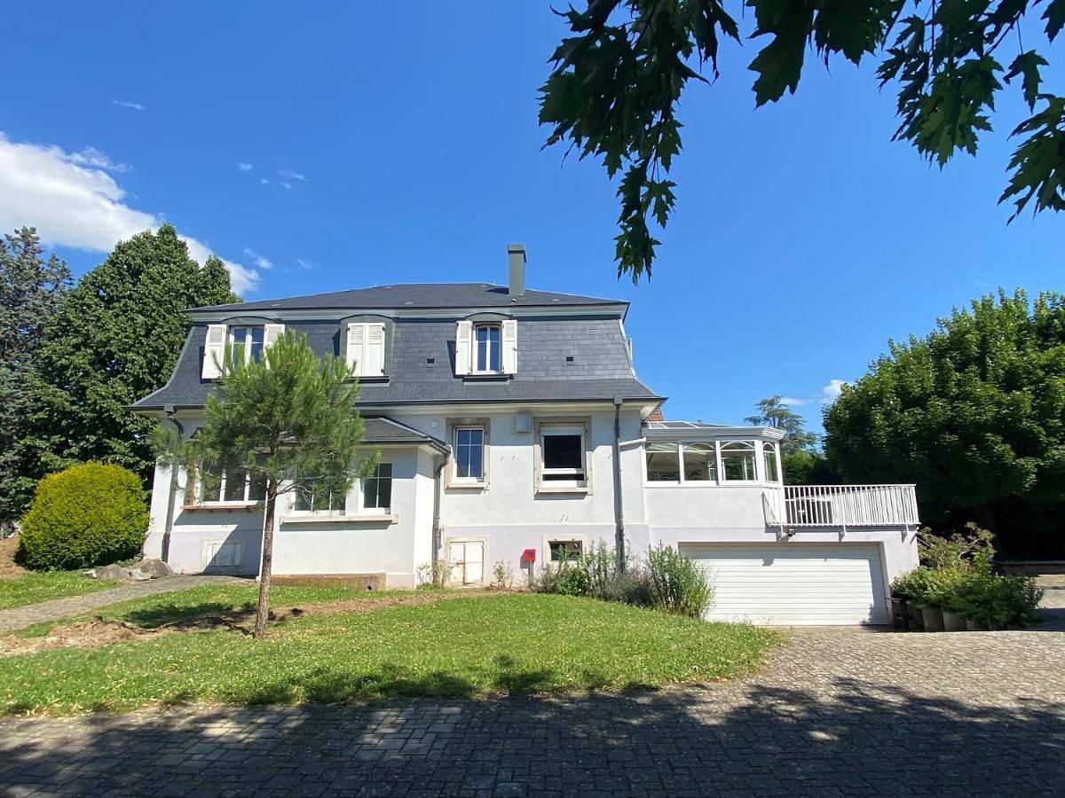 Magnifique villa à 5 minutes de Colmar in Horbourg-Wihr, Région de Colmar