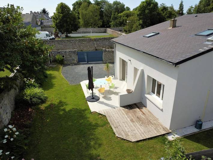 Location de vacances pour 9 personnes, avec jardin à Regnéville-sur-Mer