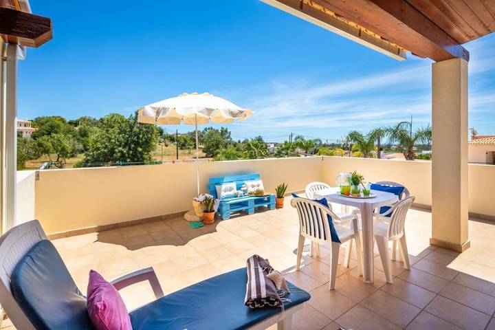 Casa de férias para 4 pessoas, com vista e varanda em Boliqueime