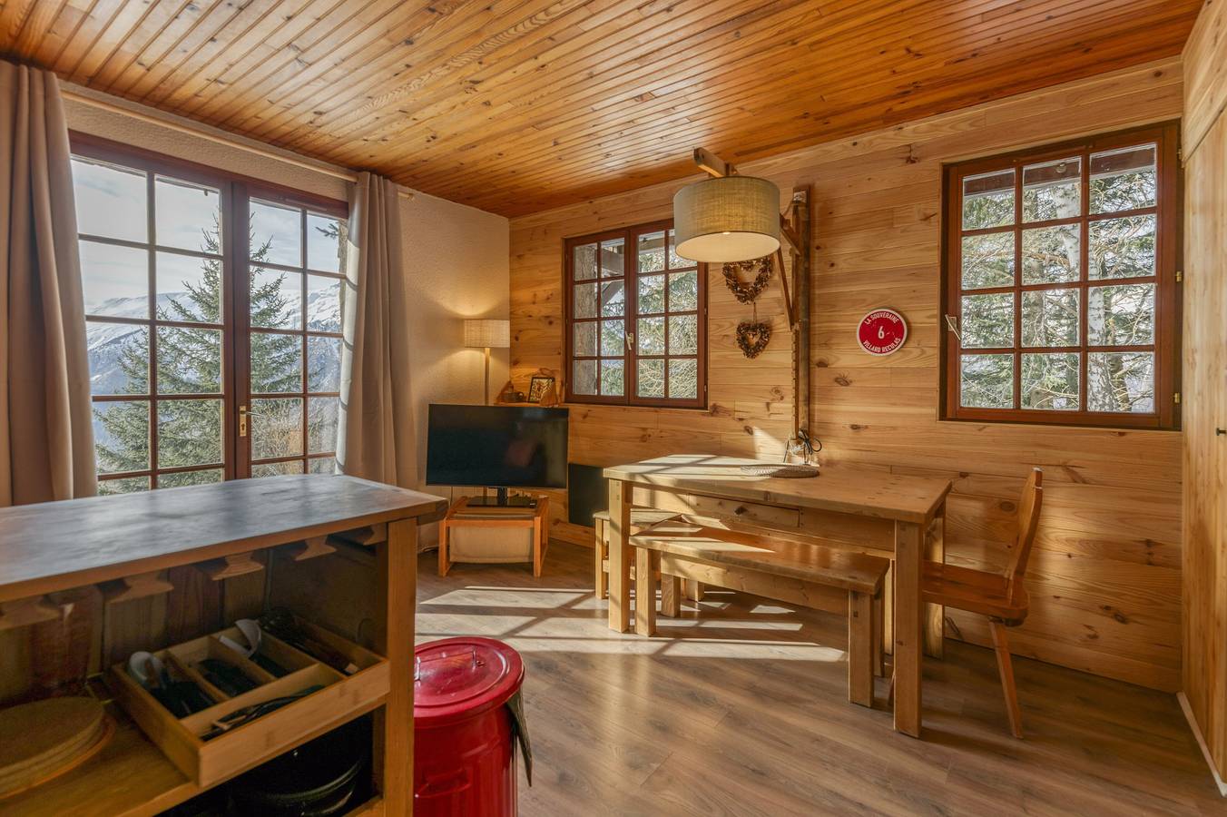 Apartamento entero, Apartamento 'Gawal 2' con vistas a la montaña, terraza privada y Wi-Fi in Villard-Reculas, Parque Nacional de los Ecrins