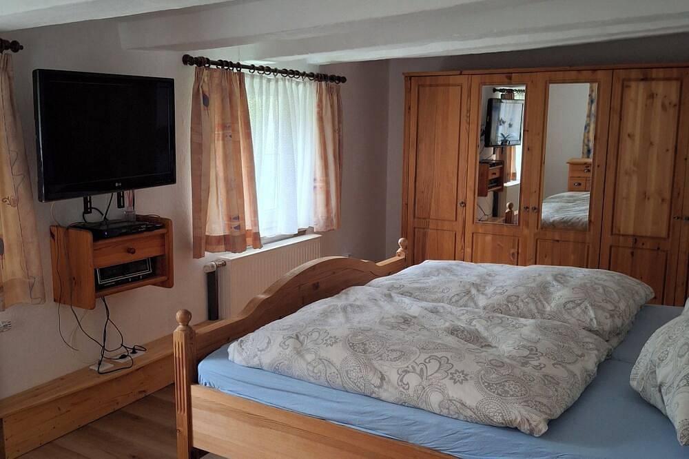Haus Semmelrodt  kleines Ferienhaus zwischen den Burgen Ludwigstein und Hanstein in Witzenhausen, Werratal