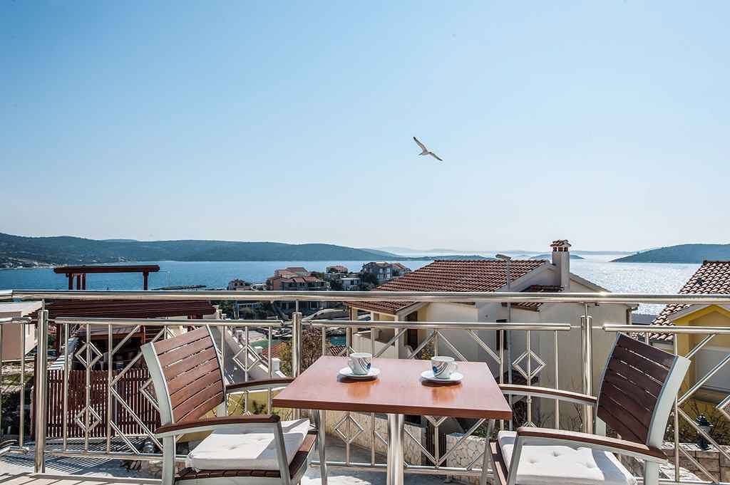 Villa with pool and sea view  in Sevid, Split-Dalmatia