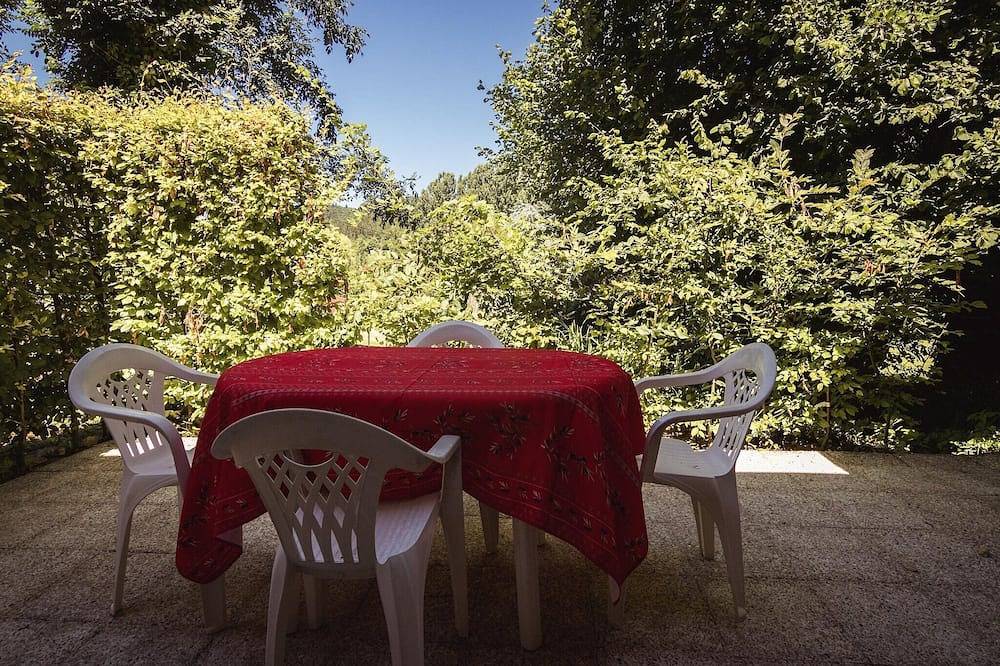 Retraite chaleureuse dans un chalet à Vézac in Vézac, Périgord Noir