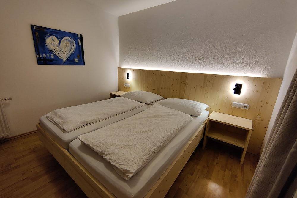 Beautiful Residence Klementhof with garden and a seasonal outdoor pool in Natz - Naz, Natz-Schabs