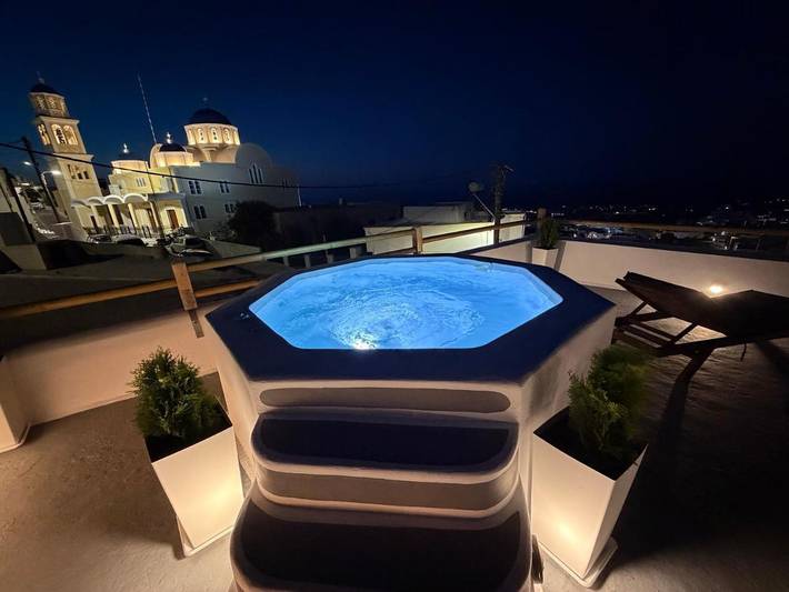 Maison d’hôte pour 4 personnes, avec jacuzzi et jardin à Thera - 2