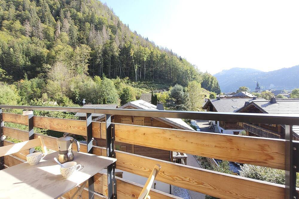Geheel appartement, Flat Orée 32B - Montriond - Sleeps 4 - Mountain view - Close to ski lifts in Montriond, Les Portes du Soleil