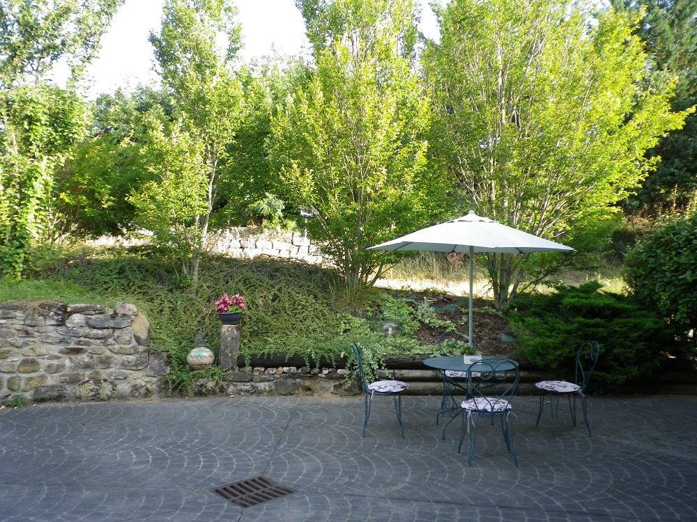 Gîte et Chambres d'Hôtes de la Sizeranne - Chambre Tournesols in Chatuzange-le-Goubet, Région de Valence