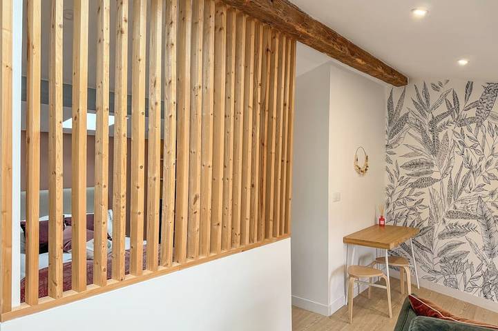 Ganze Wohnung, Cozy Niort Atlas _ Studio under the roofs in Niort, Niort und Umgebung