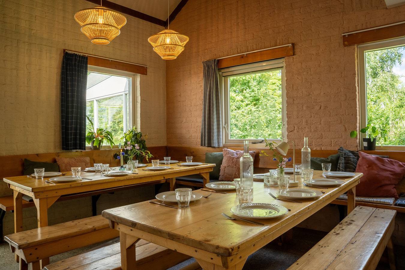 Pean-buiten — De Berch groepshuis aan het water voor 40 personen in Nationaal Park De Alde Feanen