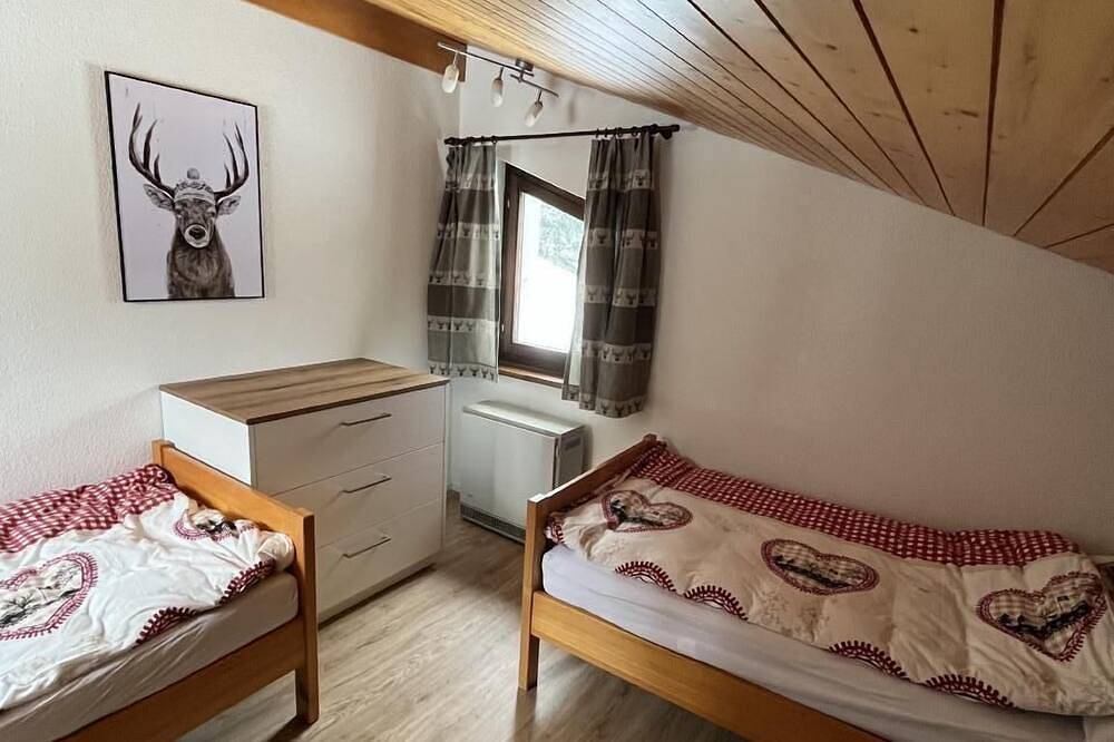 Ganze Wohnung, Fewo \"Pistenblick\" mit Blick auf die Berge in Giswil, Obwalden