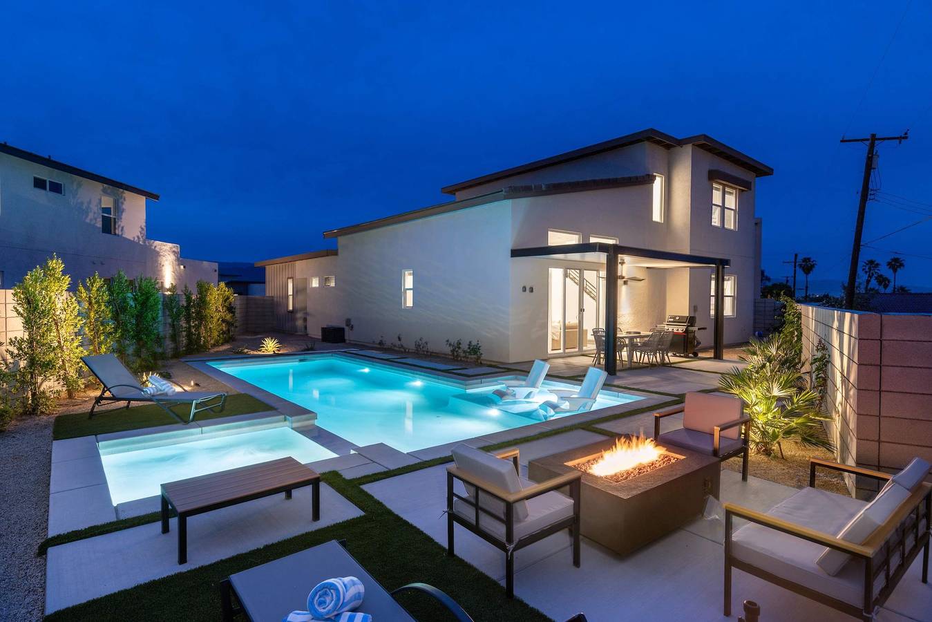 4 Bedroom Luxury Estate With Pool  Spa    Firepit in Bermuda Dunes, Palm Desert