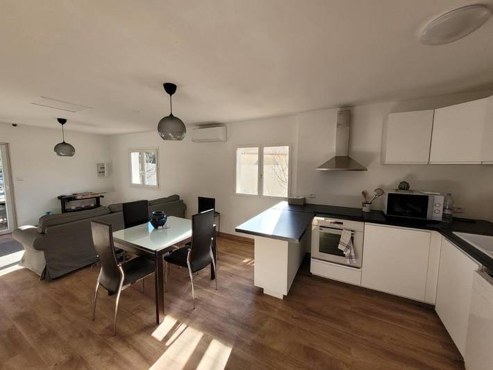 Gîte pour 4 personnes, avec terrasse ainsi que jardin et piscine à Saint-Féliu-d'Avall - 4