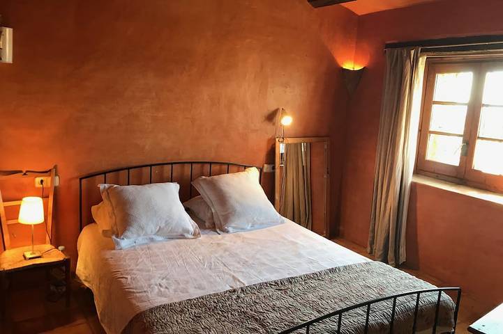 Bella vecchia casa di campagna nel pittoresco villaggio catalano in Begur Centre, Begur