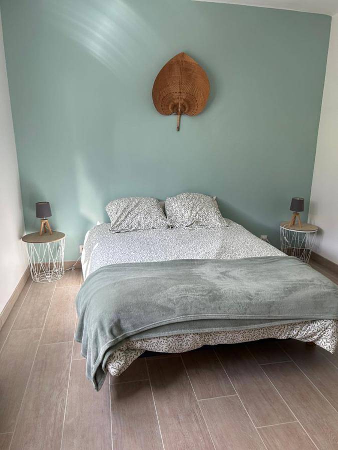 Gîte pour 2 personnes, avec vue ainsi que jardin et terrasse à Séné - 2