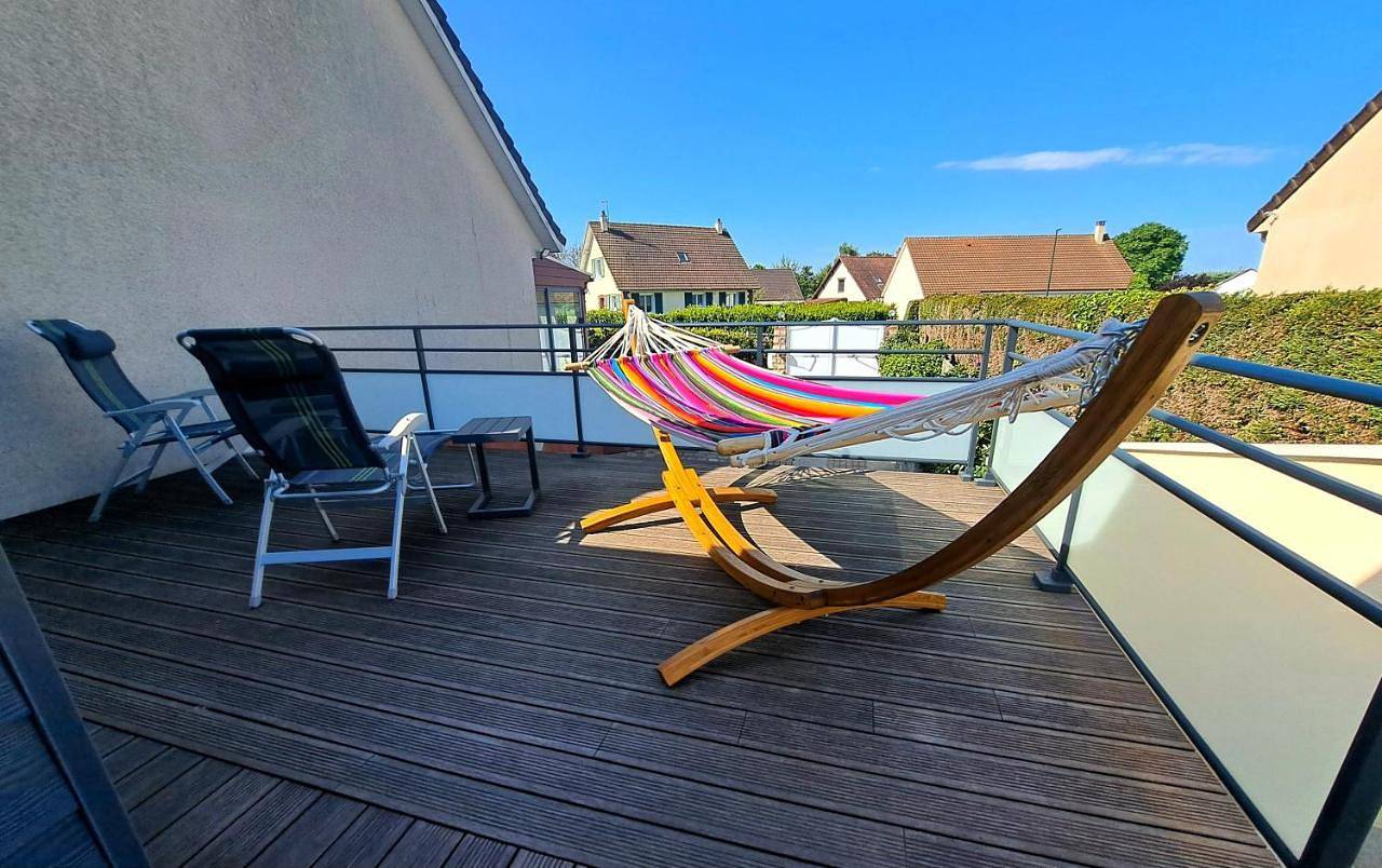 Chambre avec salle de bain privative et borne de recharge électrique T2 in Tourville-sur-Arques, Région de Dieppe
