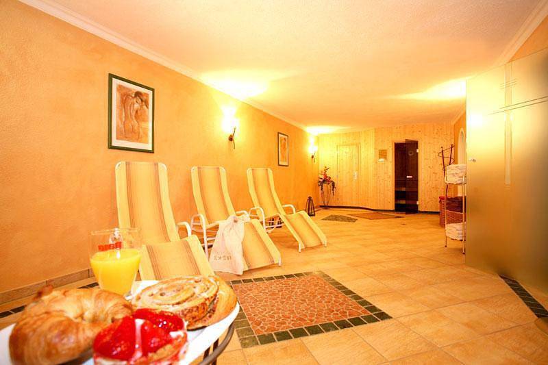 Ganze Ferienwohnung, Appartement "Edelweiss" in Niederthai, Umhausen