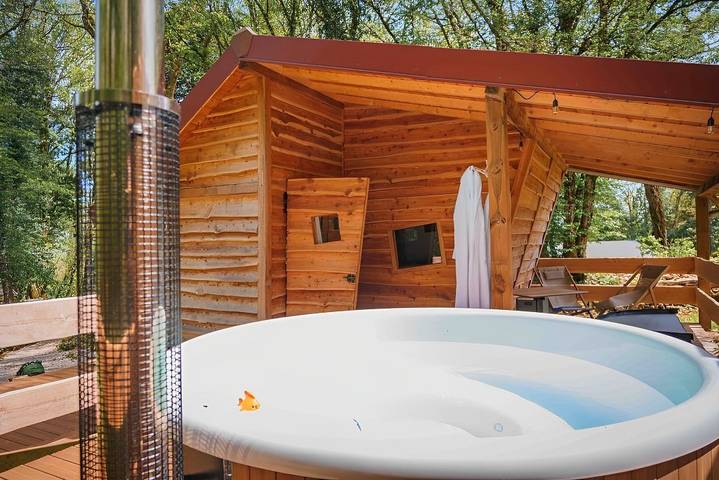 Gîte pour 2 personnes, avec jacuzzi et terrasse dans le Doubs - 2