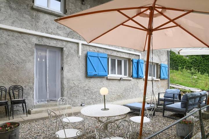 Gîte pour 6 personnes, avec vue et jardin, animaux acceptés dans Saint-Béron - 4