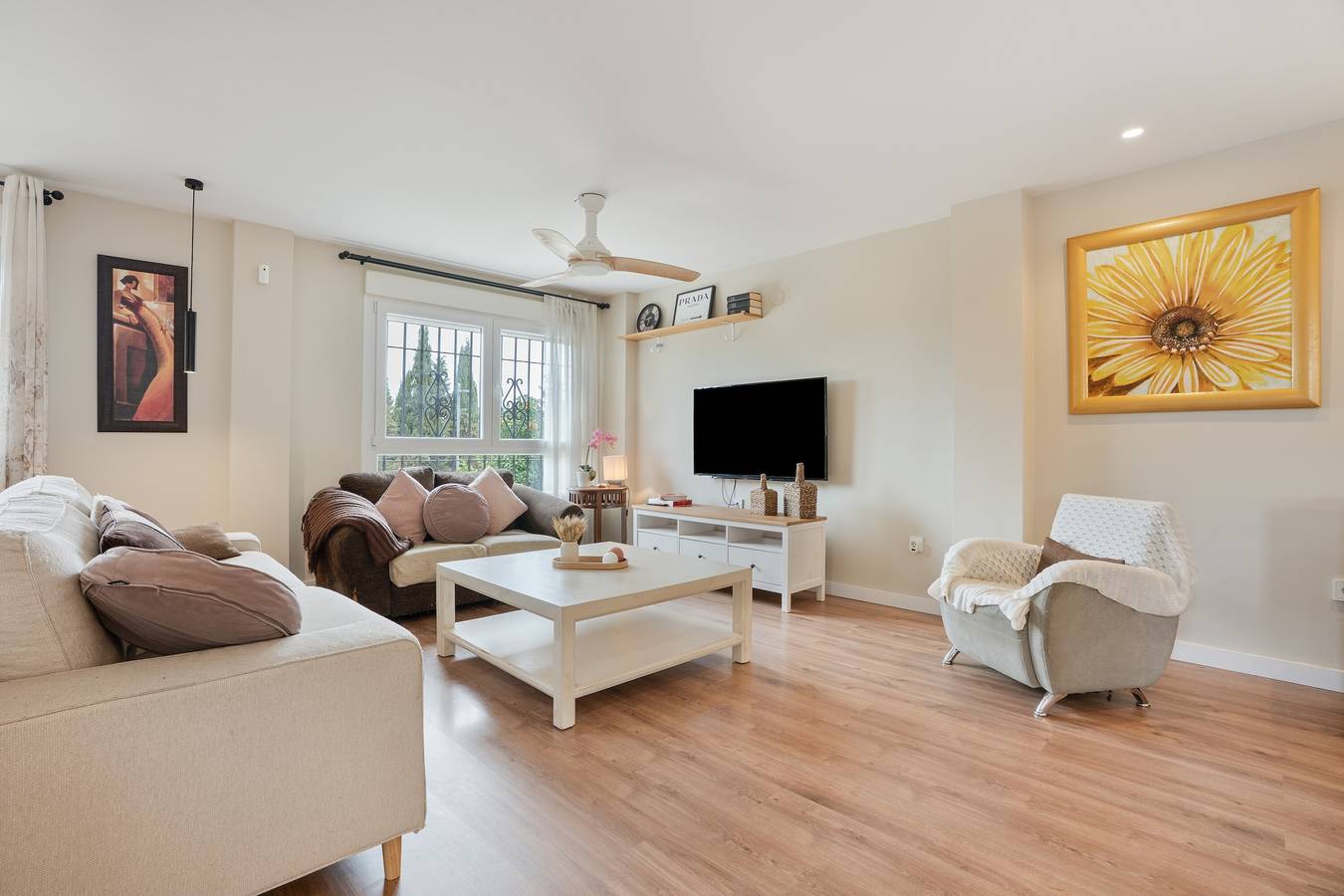 Casa de Férias 'Villavillanos' com Piscina Privada, Terraço e Wi-Fi in Villa de Otura, Granada Província