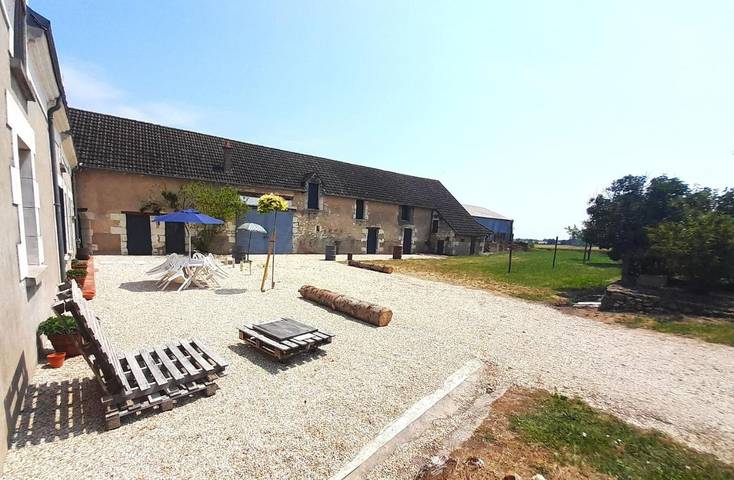 Location de vacances pour 9 personnes, avec terrasse et jardin dans Lye - 2