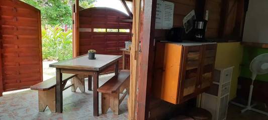 Gîte pour 2 personnes, avec balcon et jardin à Goyave (Guadeloupe)