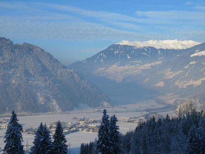 Ferienwohnung für 8 Personen, mit Pool und Garten sowie Ausblick in Hainzenberg - 4