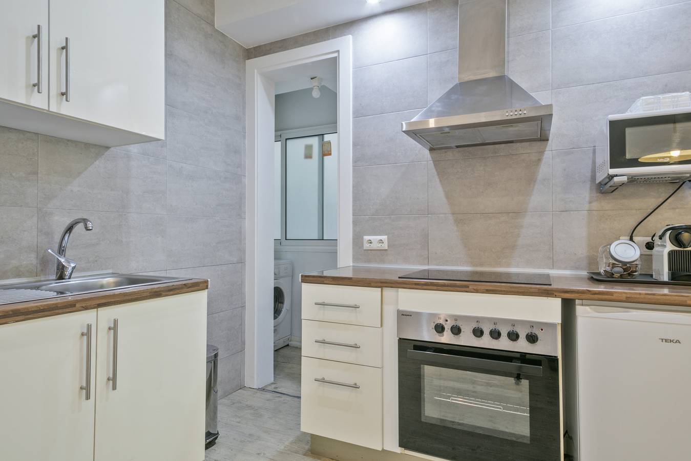 Entire apartment, Ref. 348757 in Barcelona Centre, Barcelona
