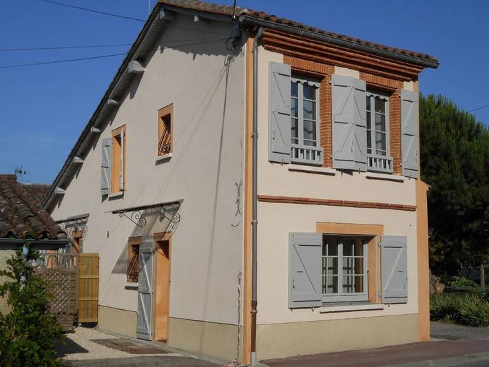 Location de vacances pour 2 personnes, avec terrasse à Dieupentale